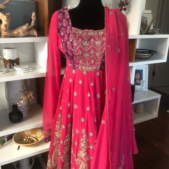 Anarkali Pajami suit. Selling as it doesn’t fit - Picture 5 of 9